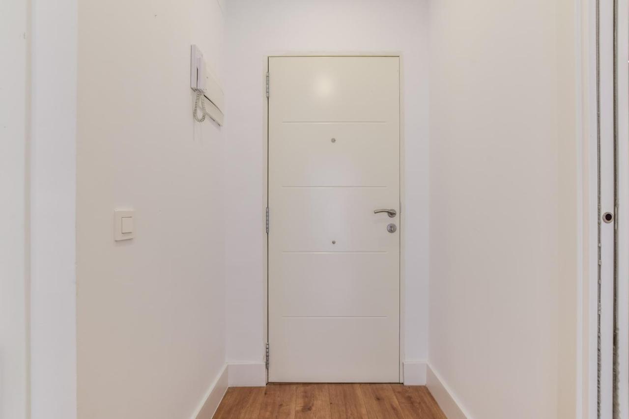 Apartamentos Reformados En Vallecas Madrid Exterior photo